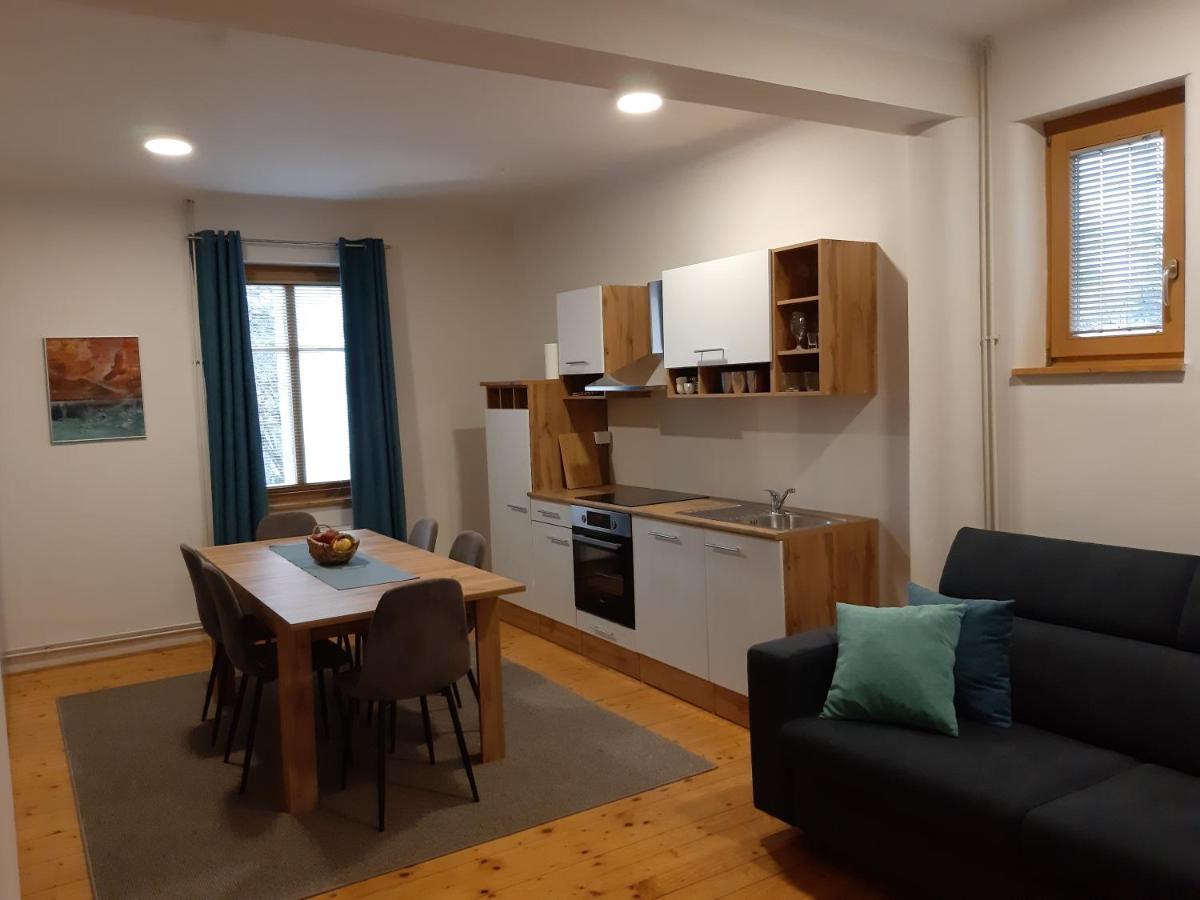 קראנז' Triglav Apartment House מראה חיצוני תמונה